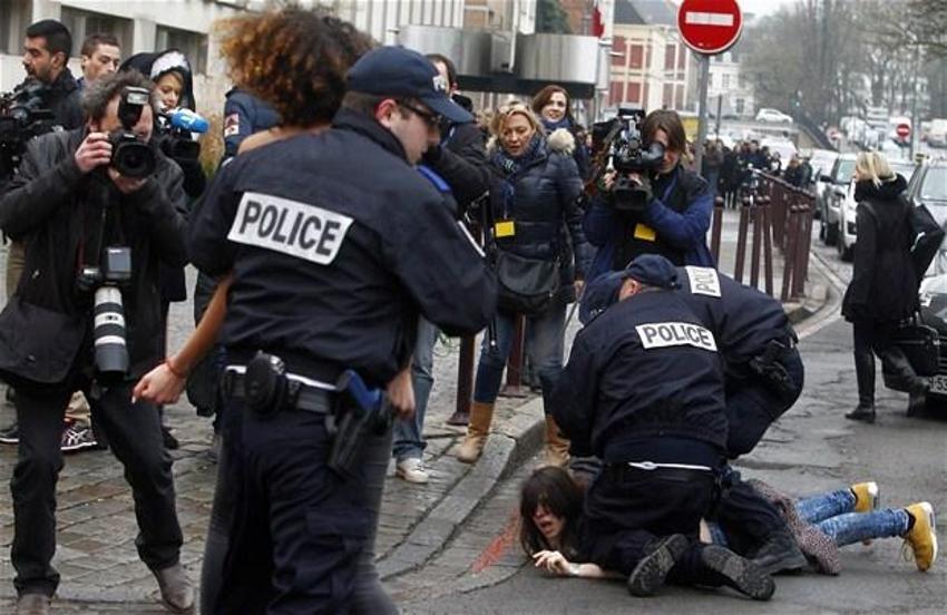 IMF eski başkanına FEMEN baskını