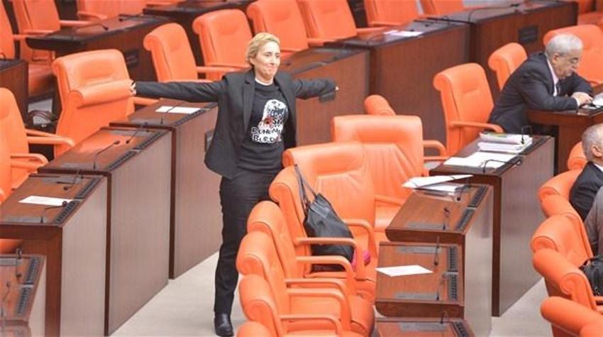 Melda Onur TBMM Genel Kurulu'na böyle geldi