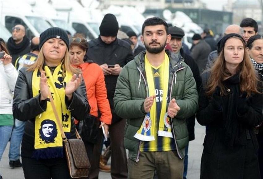 Taraftarlar Çarşı Davası için buluştu