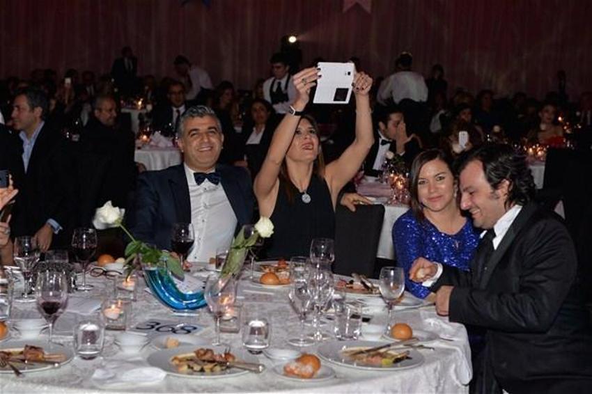 Tuba Büyüküstün-Onur Saylak