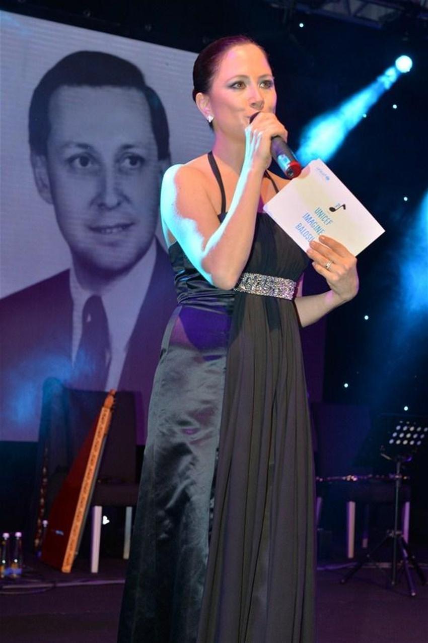 Tuba Büyüküstün-Onur Saylak