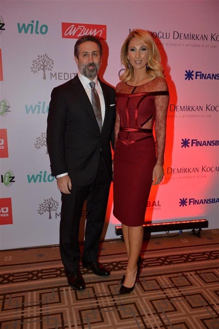 Tuba Büyüküstün-Onur Saylak