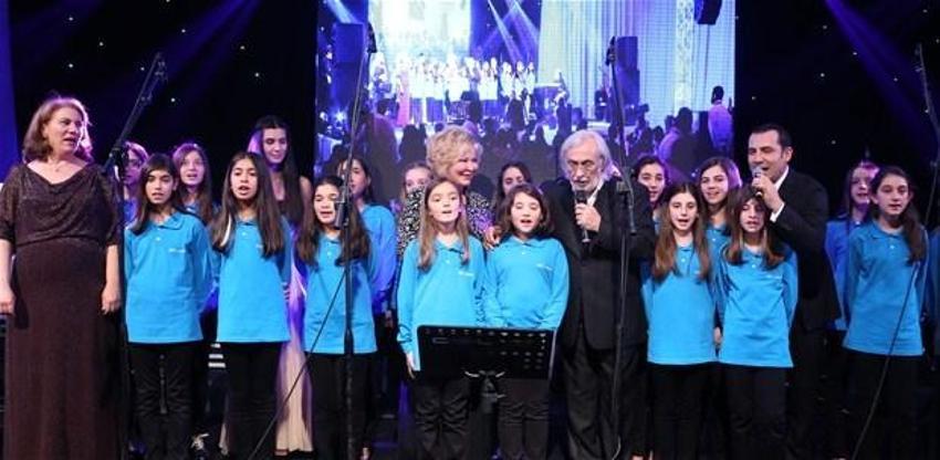 Tuba Büyüküstün-Onur Saylak