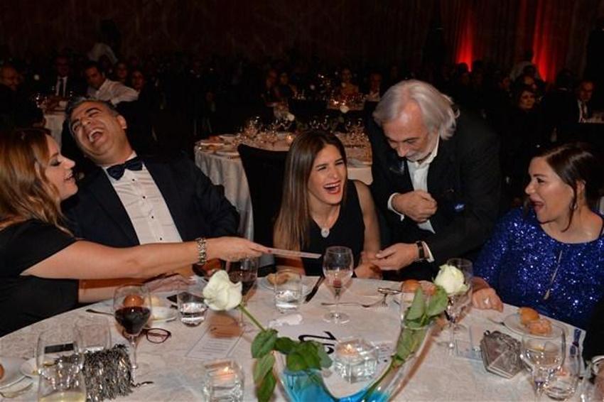 Tuba Büyüküstün-Onur Saylak