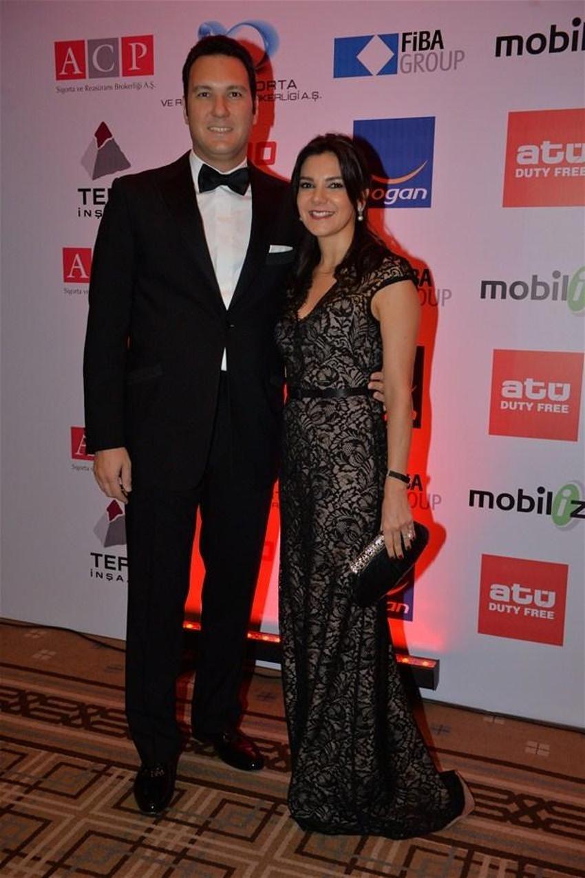 Tuba Büyüküstün-Onur Saylak