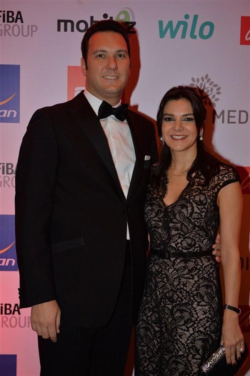 Tuba Büyüküstün-Onur Saylak