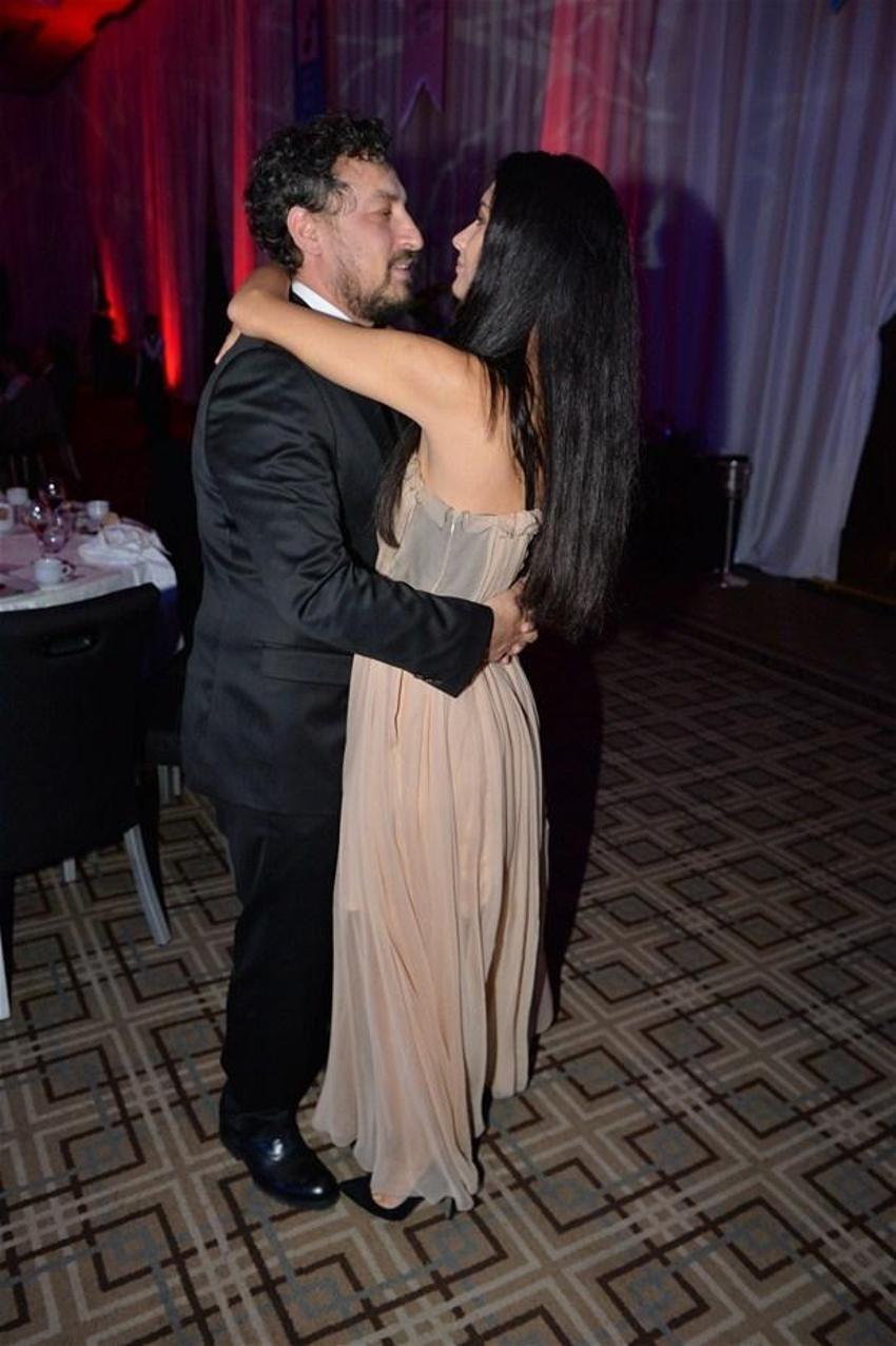 Tuba Büyüküstün-Onur Saylak