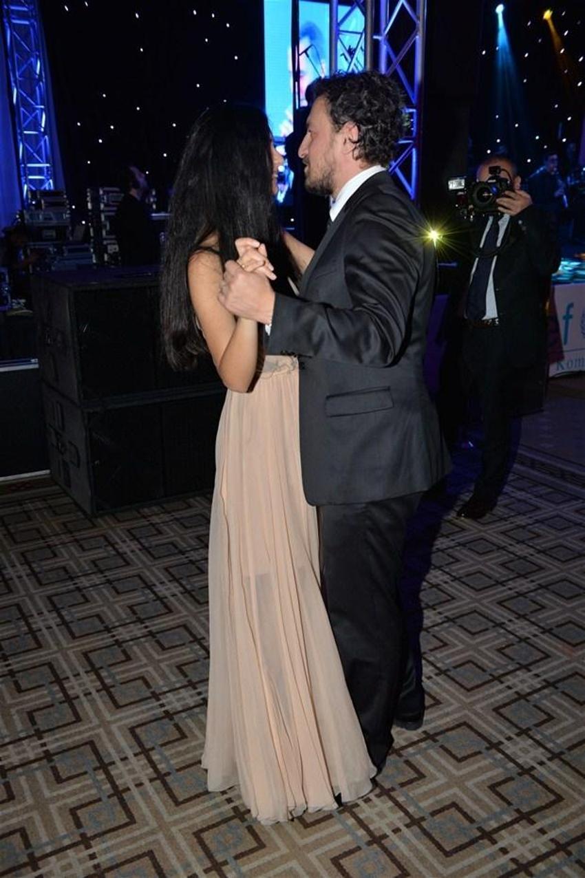 Tuba Büyüküstün-Onur Saylak