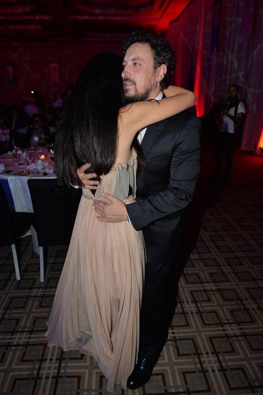 Tuba Büyüküstün-Onur Saylak