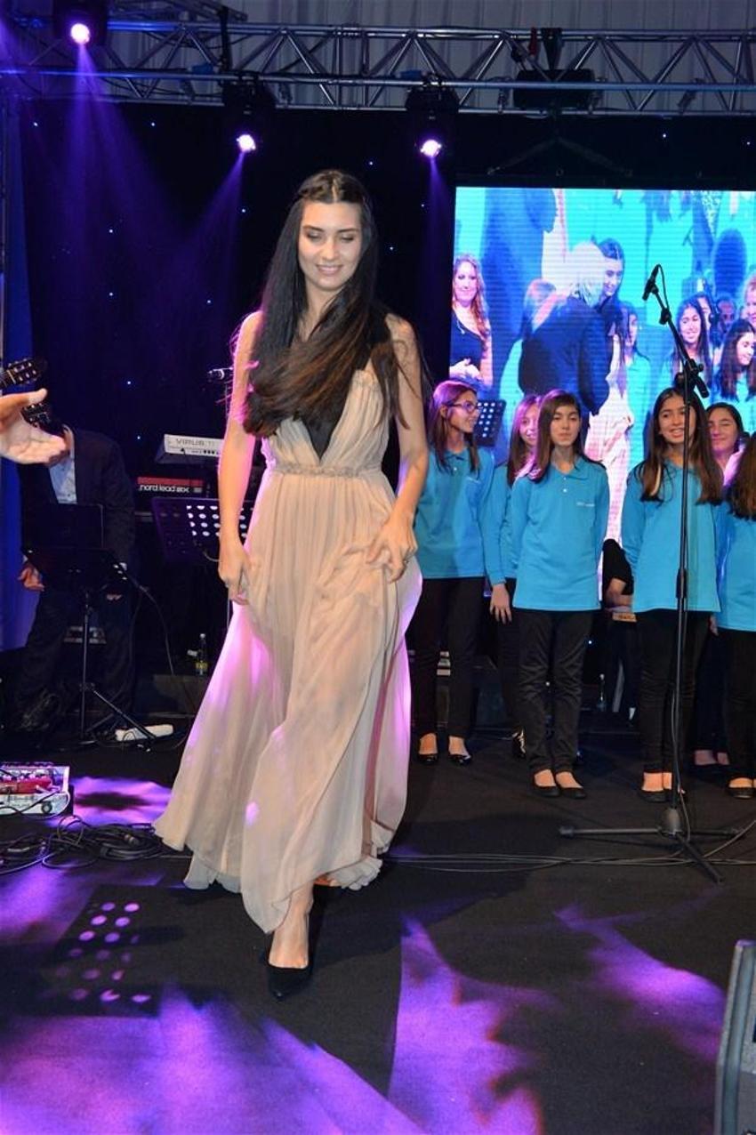Tuba Büyüküstün-Onur Saylak