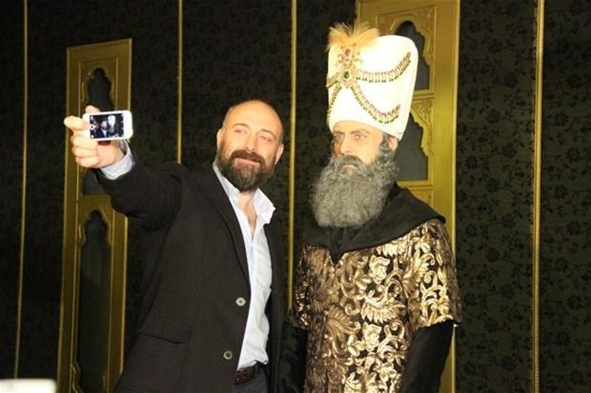 Halit Ergenç ve Muhteşem Süleyman