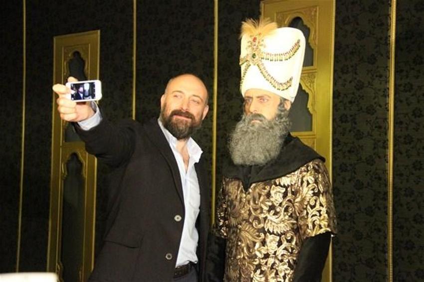 Halit Ergenç ve Muhteşem Süleyman