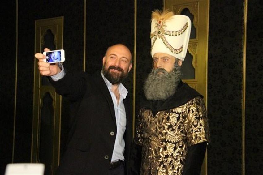 Halit Ergenç ve Muhteşem Süleyman