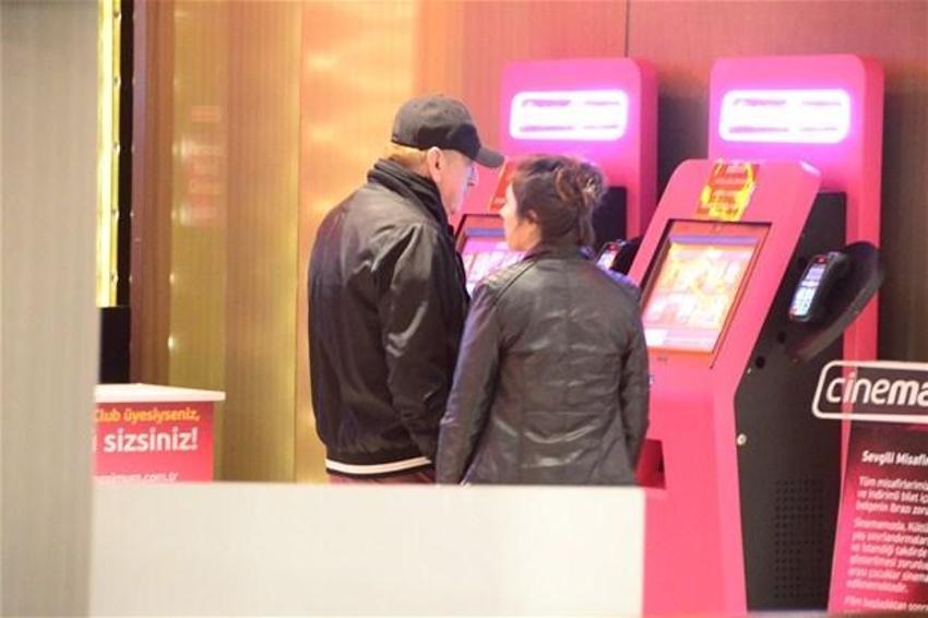 Ünal Silver 22 yaşındaki sevgilisiyle evleniyor!