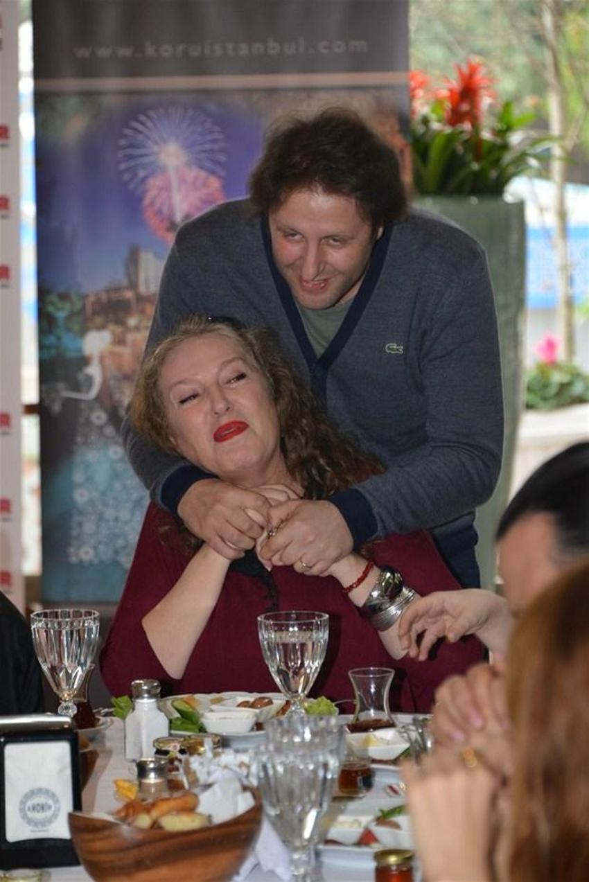 İvana Sert: 'İki erkeği idare etmek zormuş!'