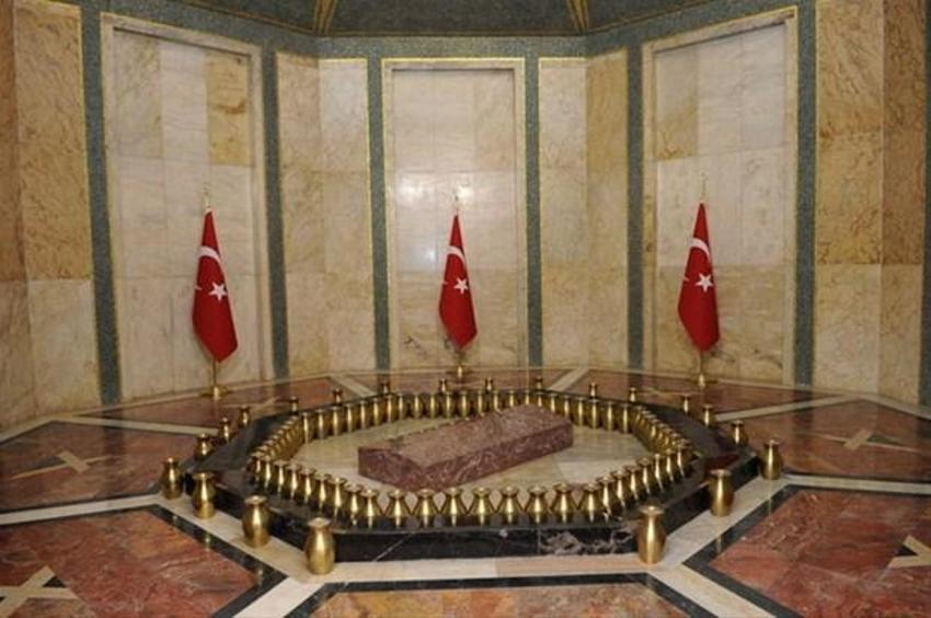 Atatürk burada yatıyor