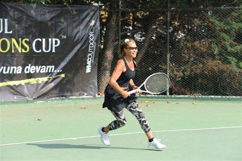Hülya Avşar