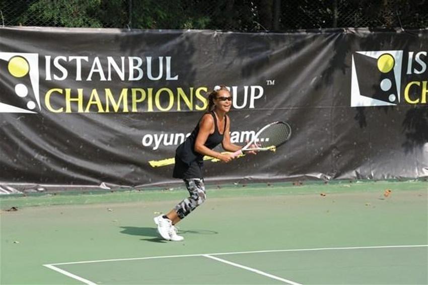 Hülya Avşar