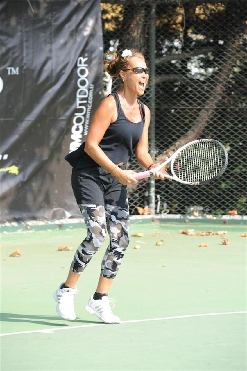 Hülya Avşar