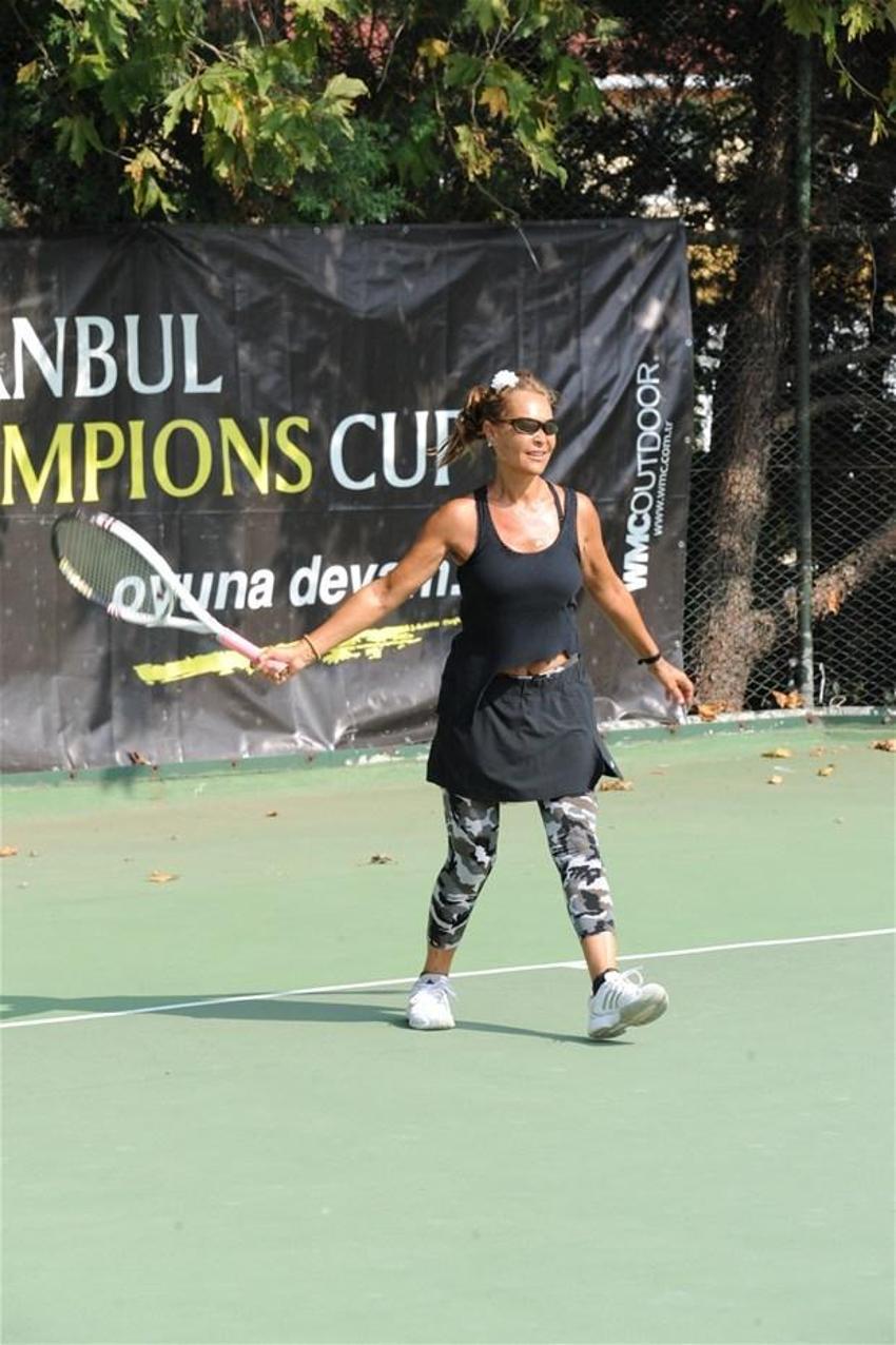 Hülya Avşar