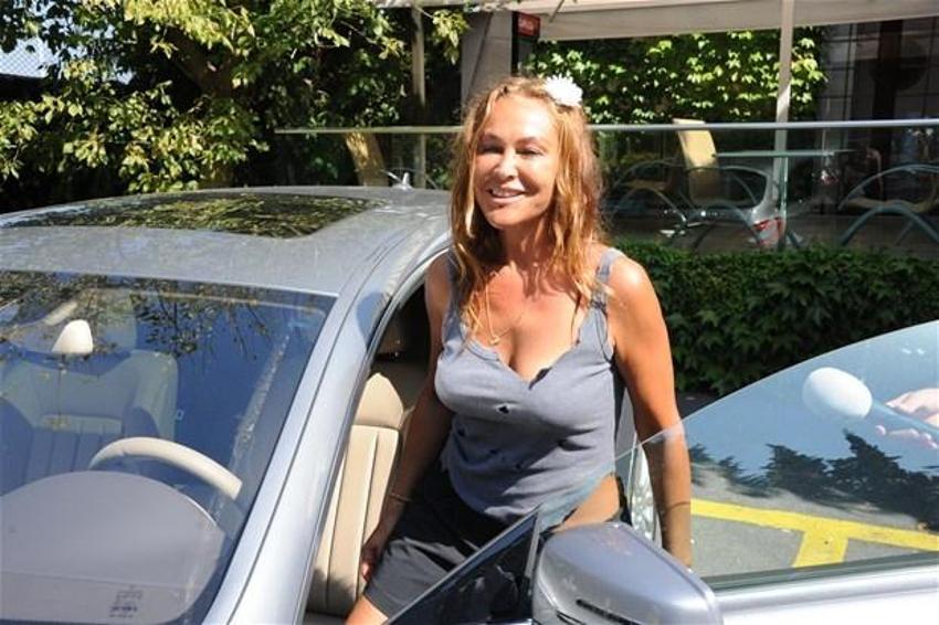 Hülya Avşar