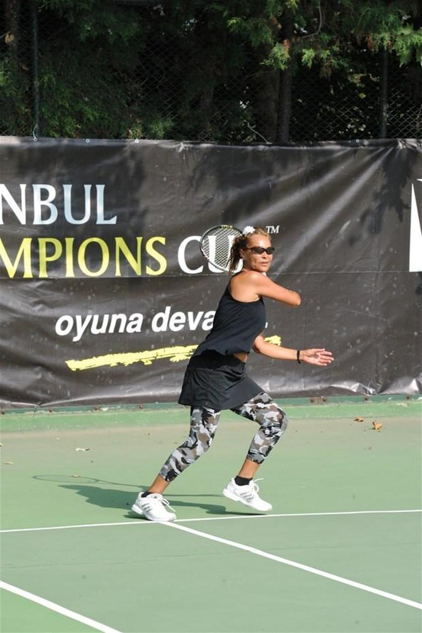 Hülya Avşar