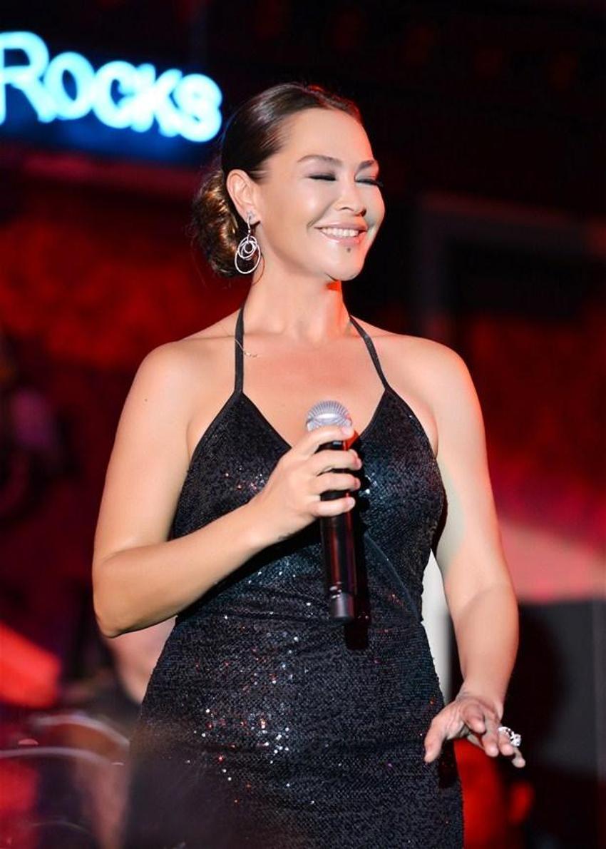 Hülya Avşar