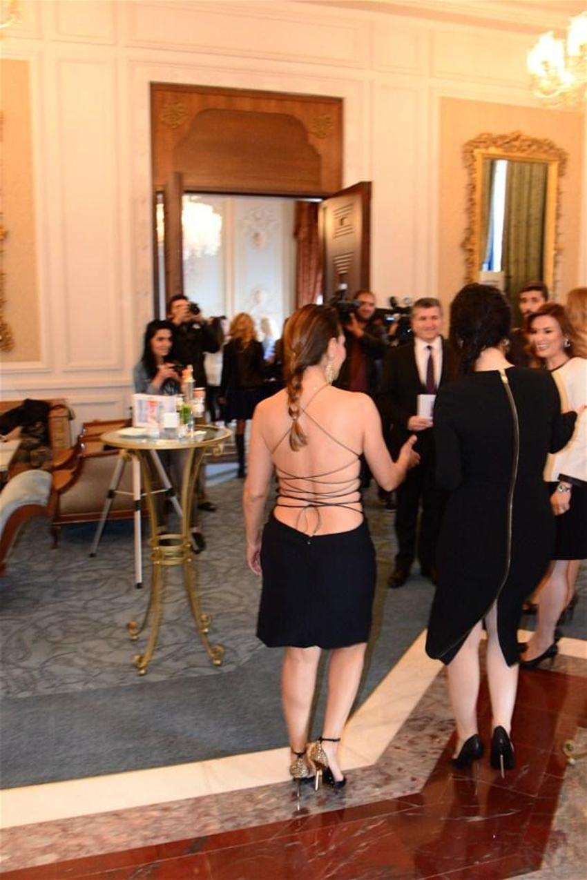 Hülya Avşar