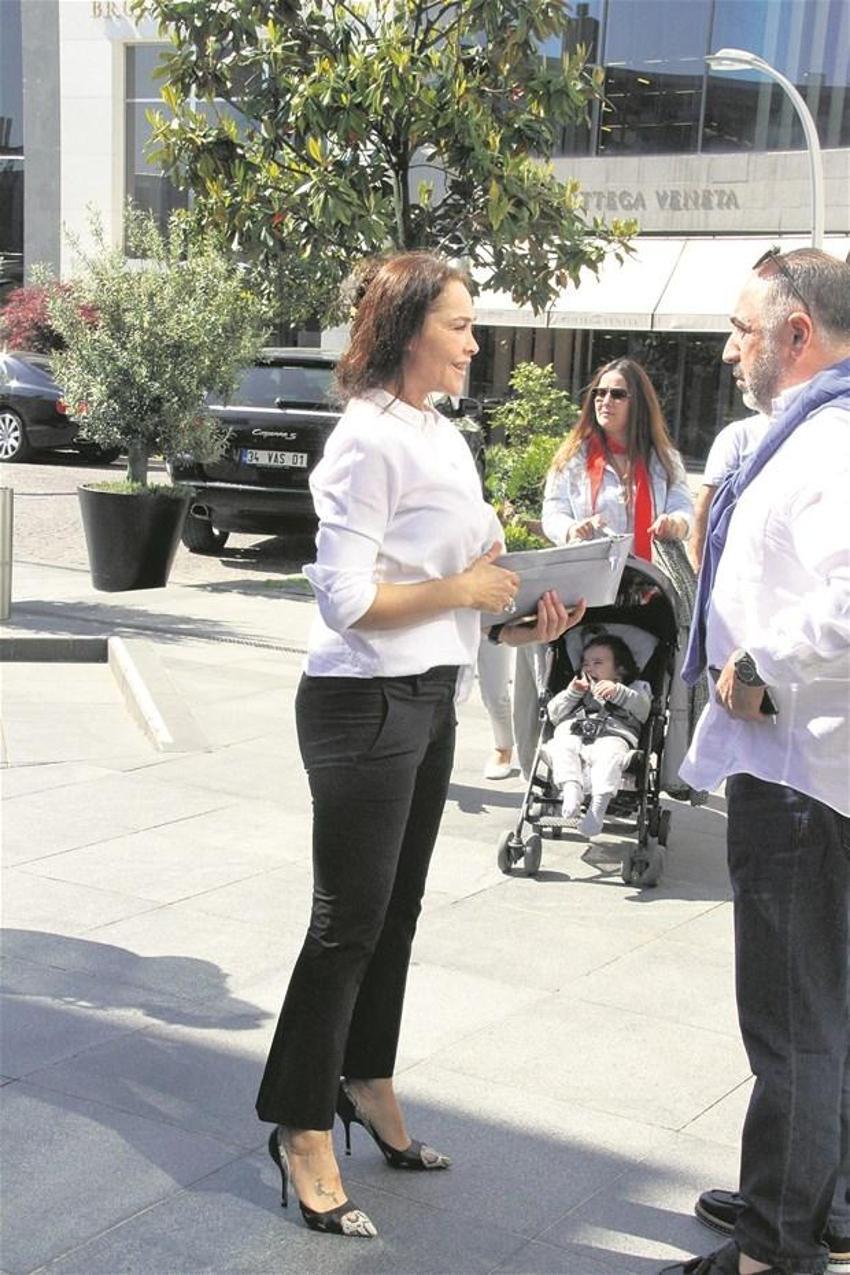 Hülya Avşar