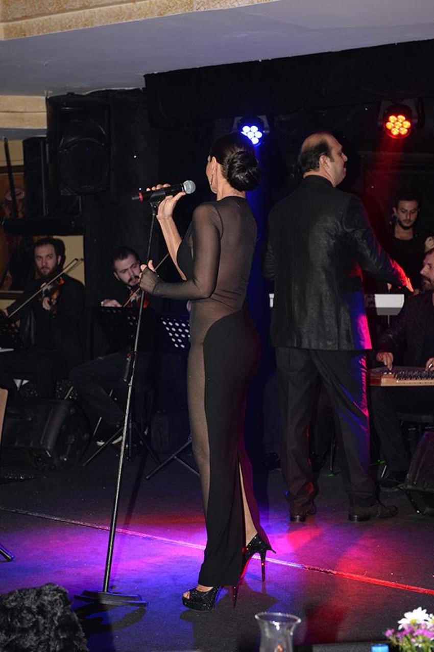 Hülya Avşar
