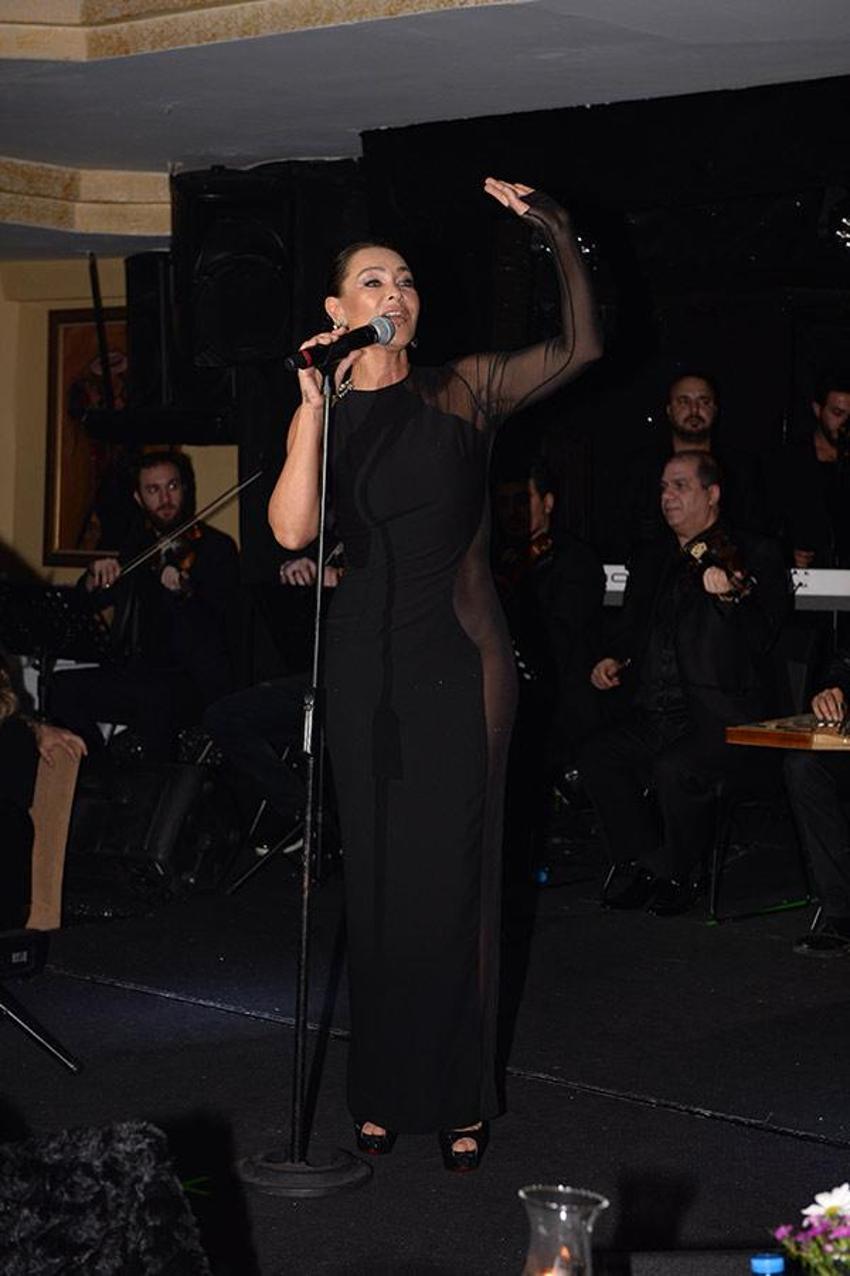 Hülya Avşar