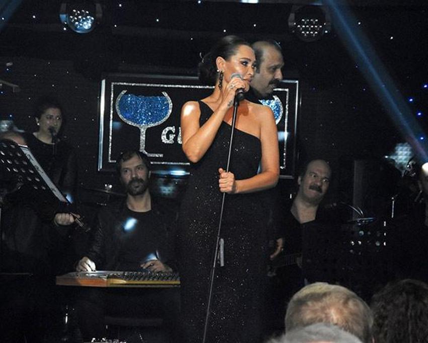 Hülya Avşar