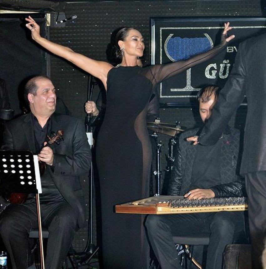 Hülya Avşar