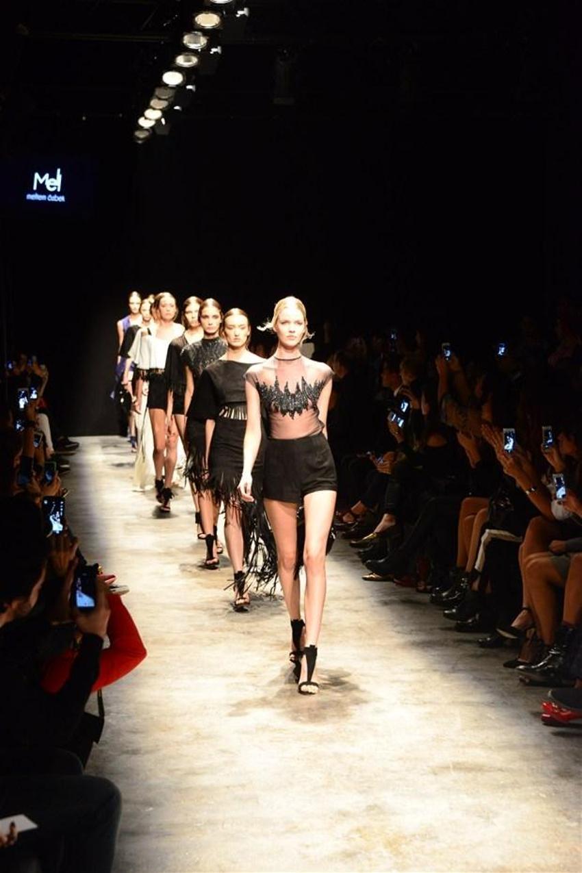 İstanbul Fashion Week’e isyan damgası!