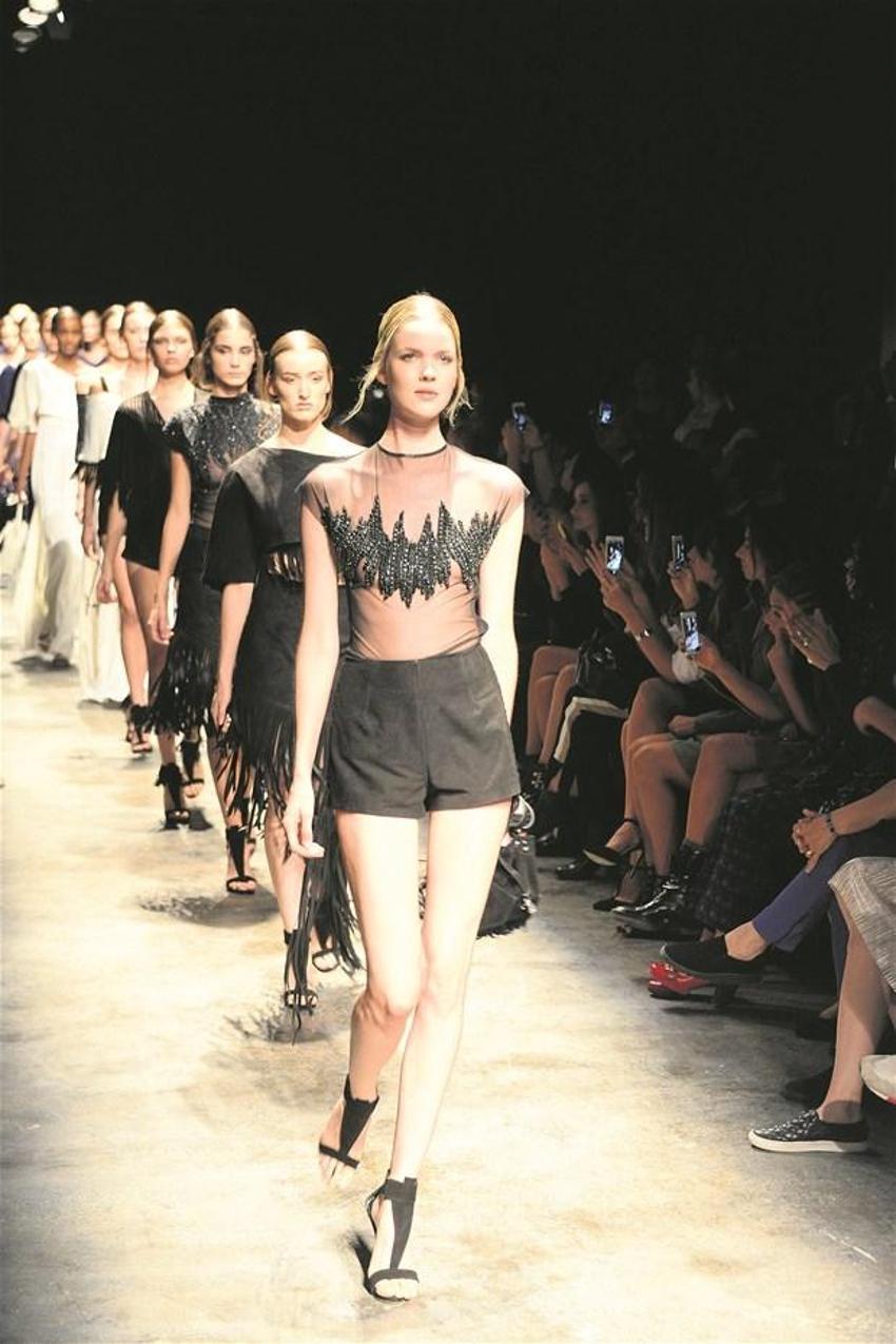 İstanbul Fashion Week’e isyan damgası!