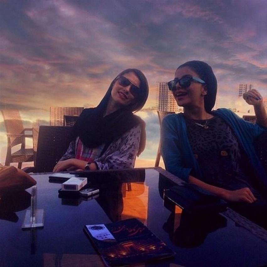 Tahran’ın zengin gençleri Instagram’da