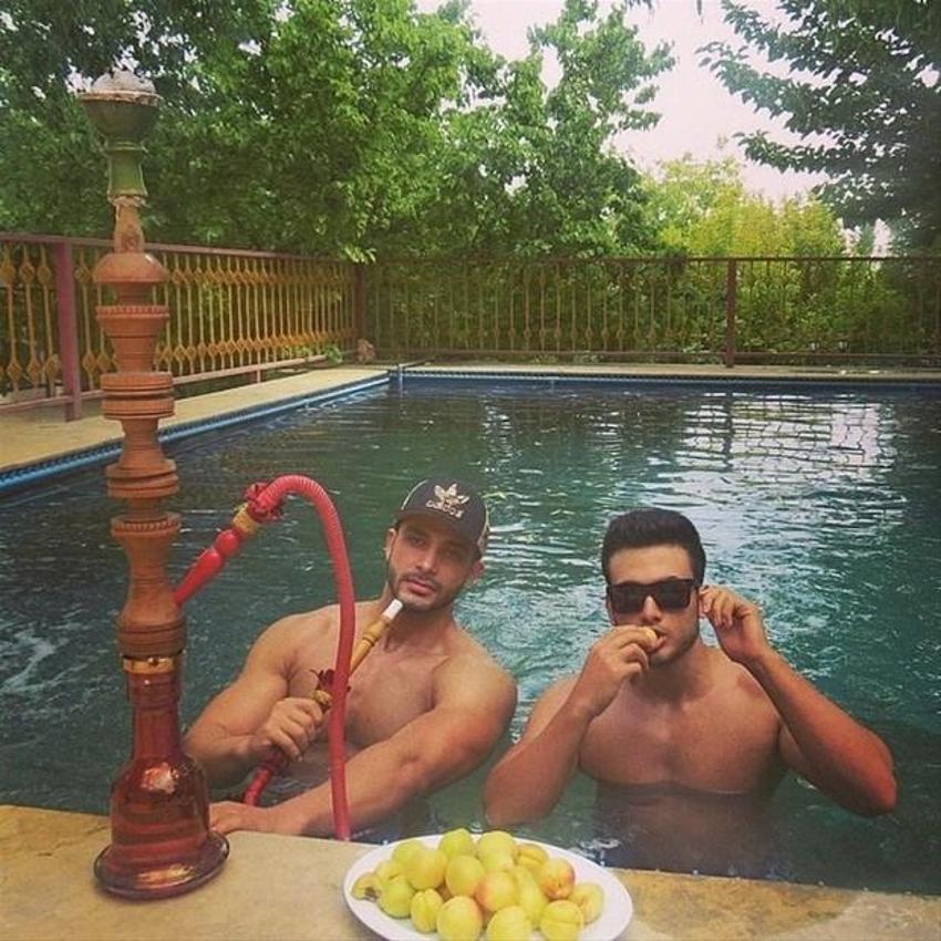 Tahran’ın zengin gençleri Instagram’da