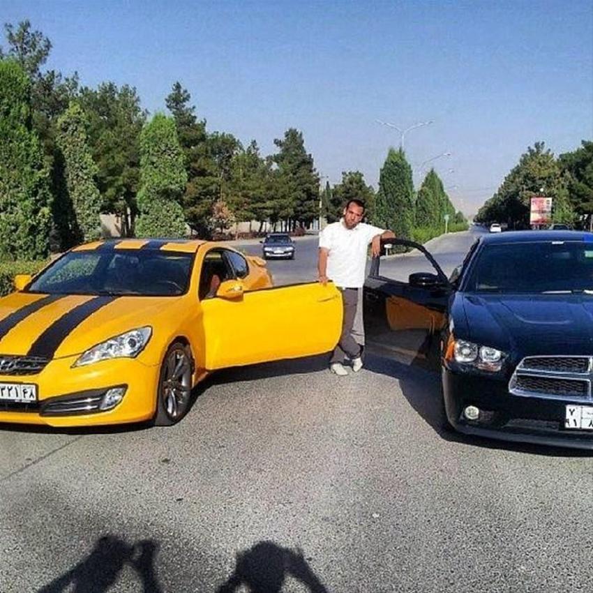 Tahran’ın zengin gençleri Instagram’da