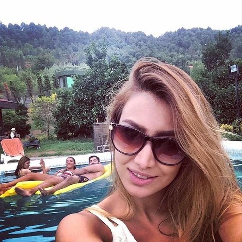 Tahran’ın zengin gençleri Instagram’da