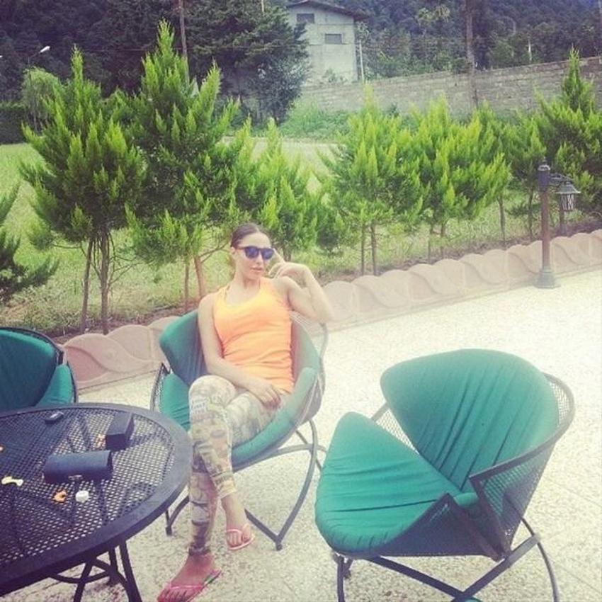 Tahran’ın zengin gençleri Instagram’da