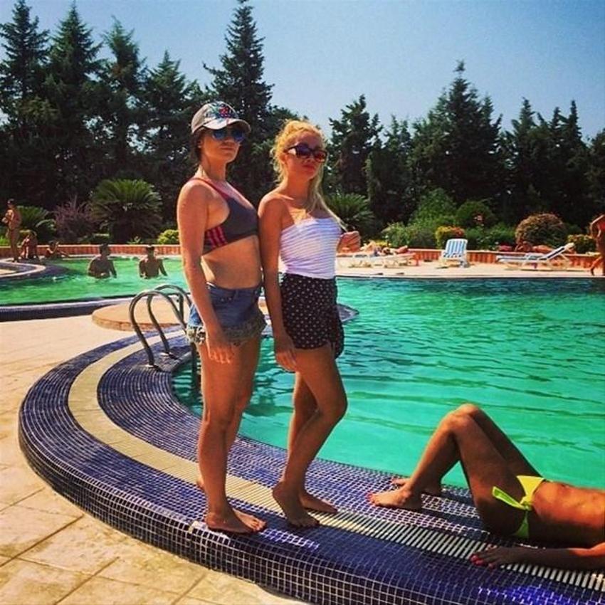 Tahran’ın zengin gençleri Instagram’da