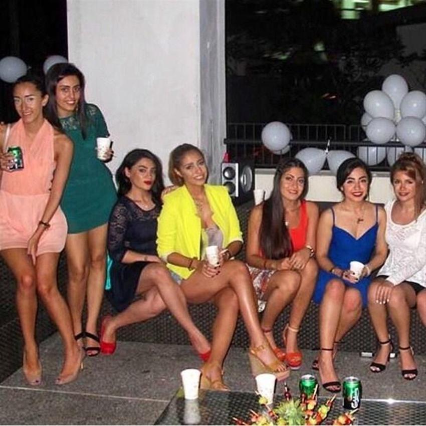 Tahran’ın zengin gençleri Instagram’da
