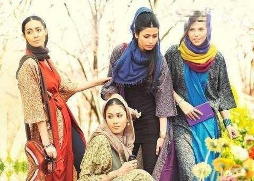 Tahran’ın zengin gençleri Instagram’da