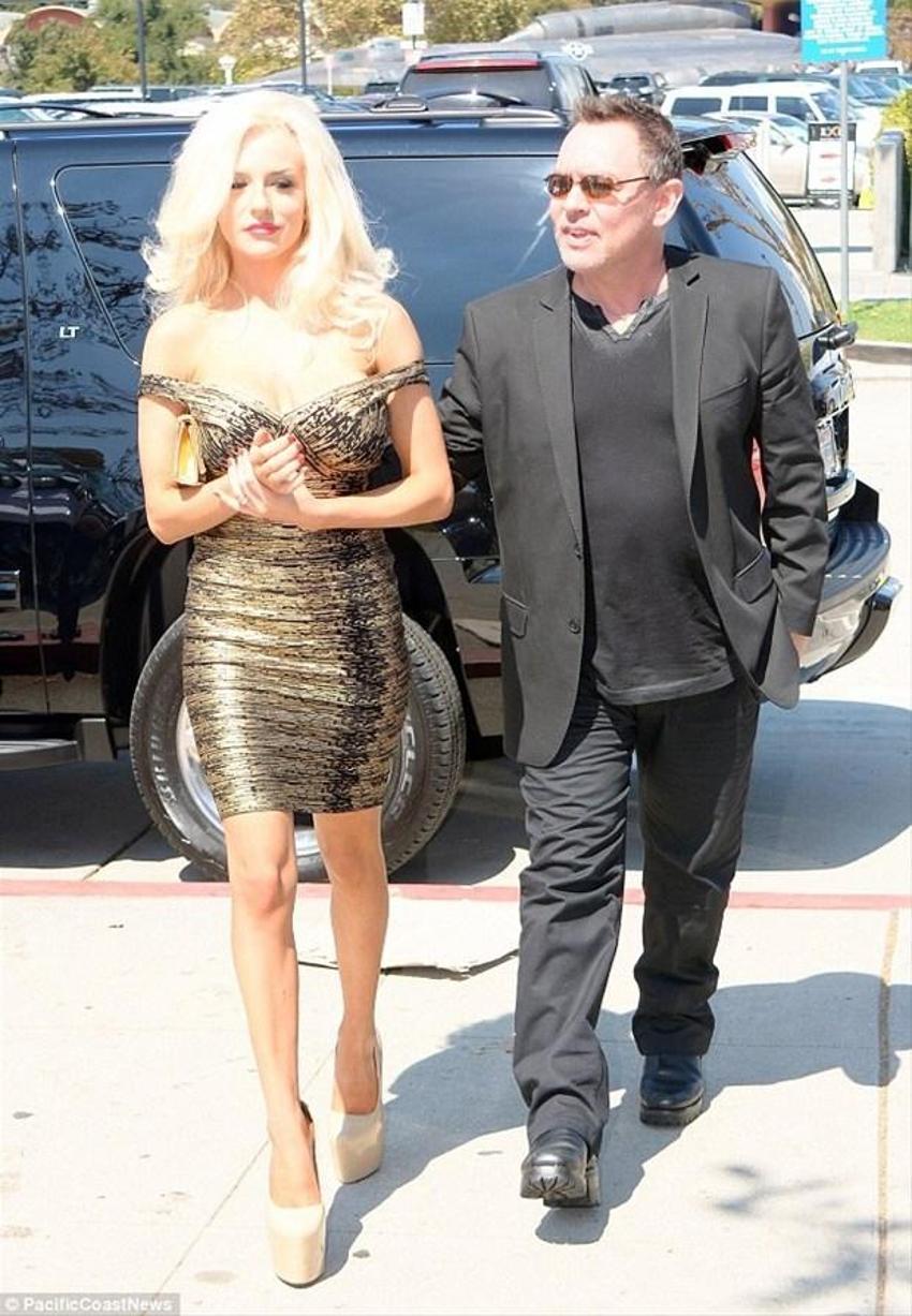 Courtney Stodden'ın derin dekoltesi!