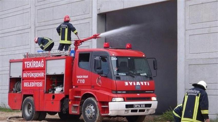 Geri dönüşüm fabrikasında yangın