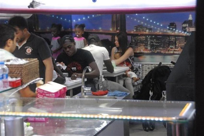Demba Ba ve eşi!