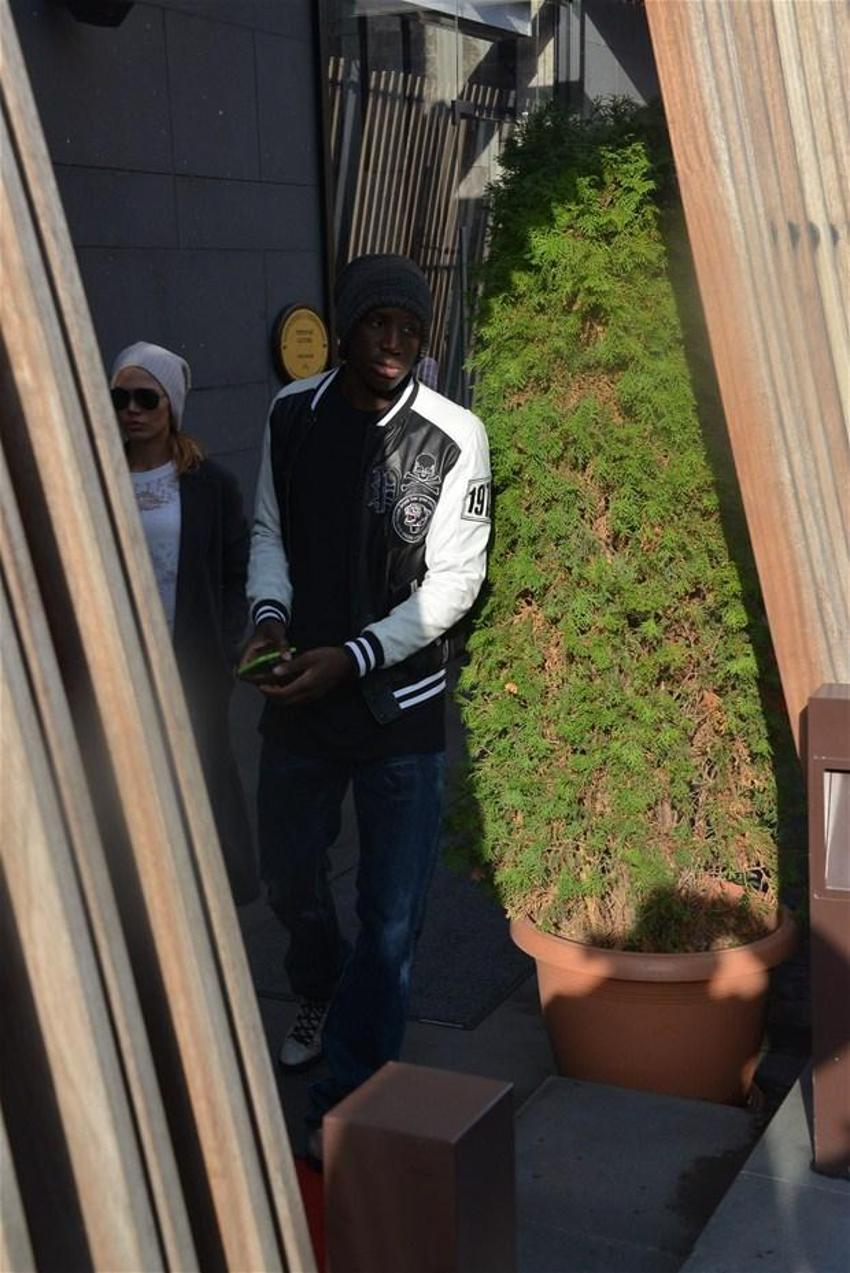 Demba Ba ve eşi!