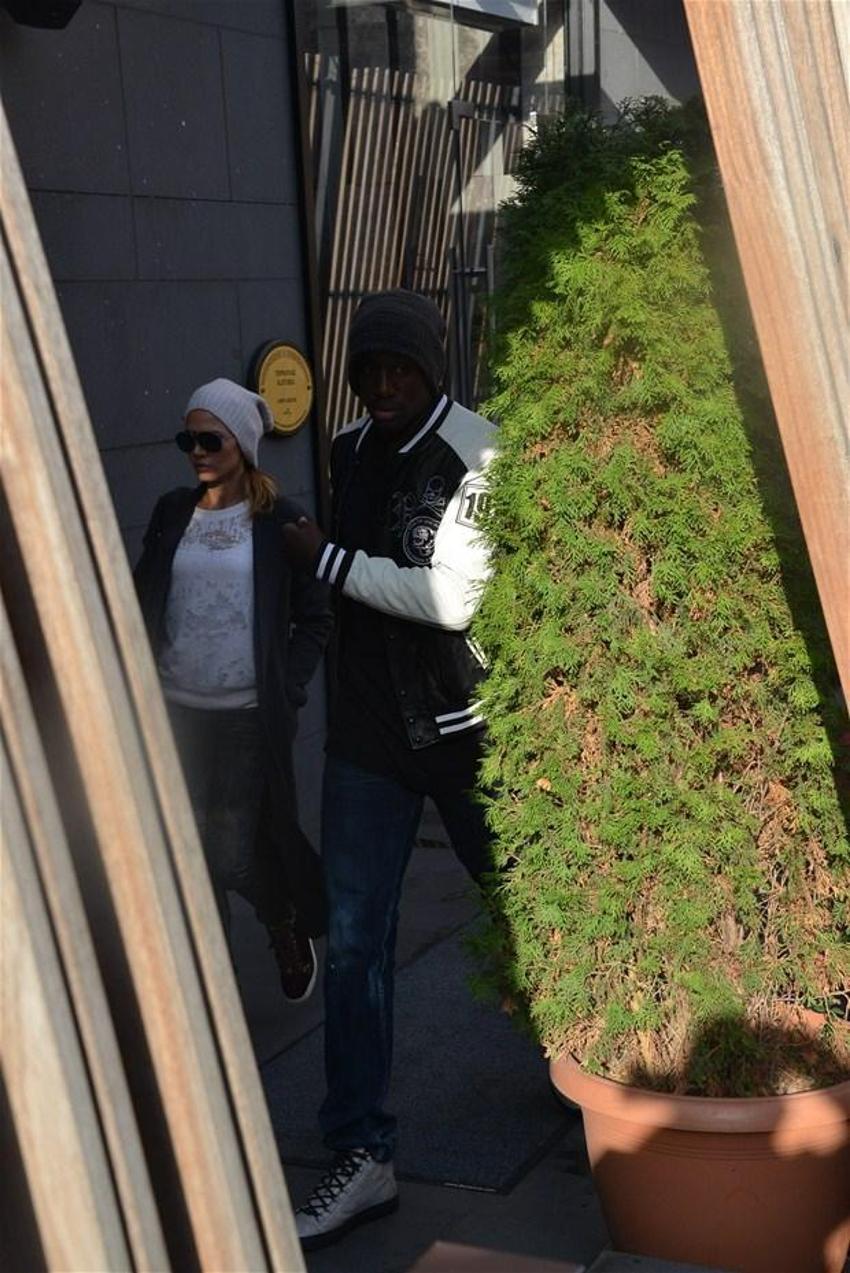 Demba Ba ve eşi!