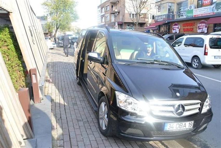 Demba Ba ve eşi!
