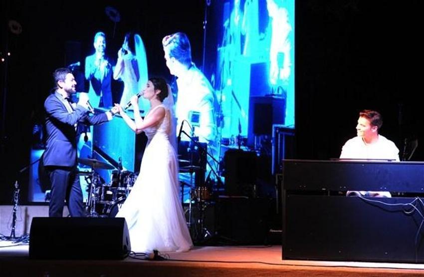 İrem Derici evlendi!